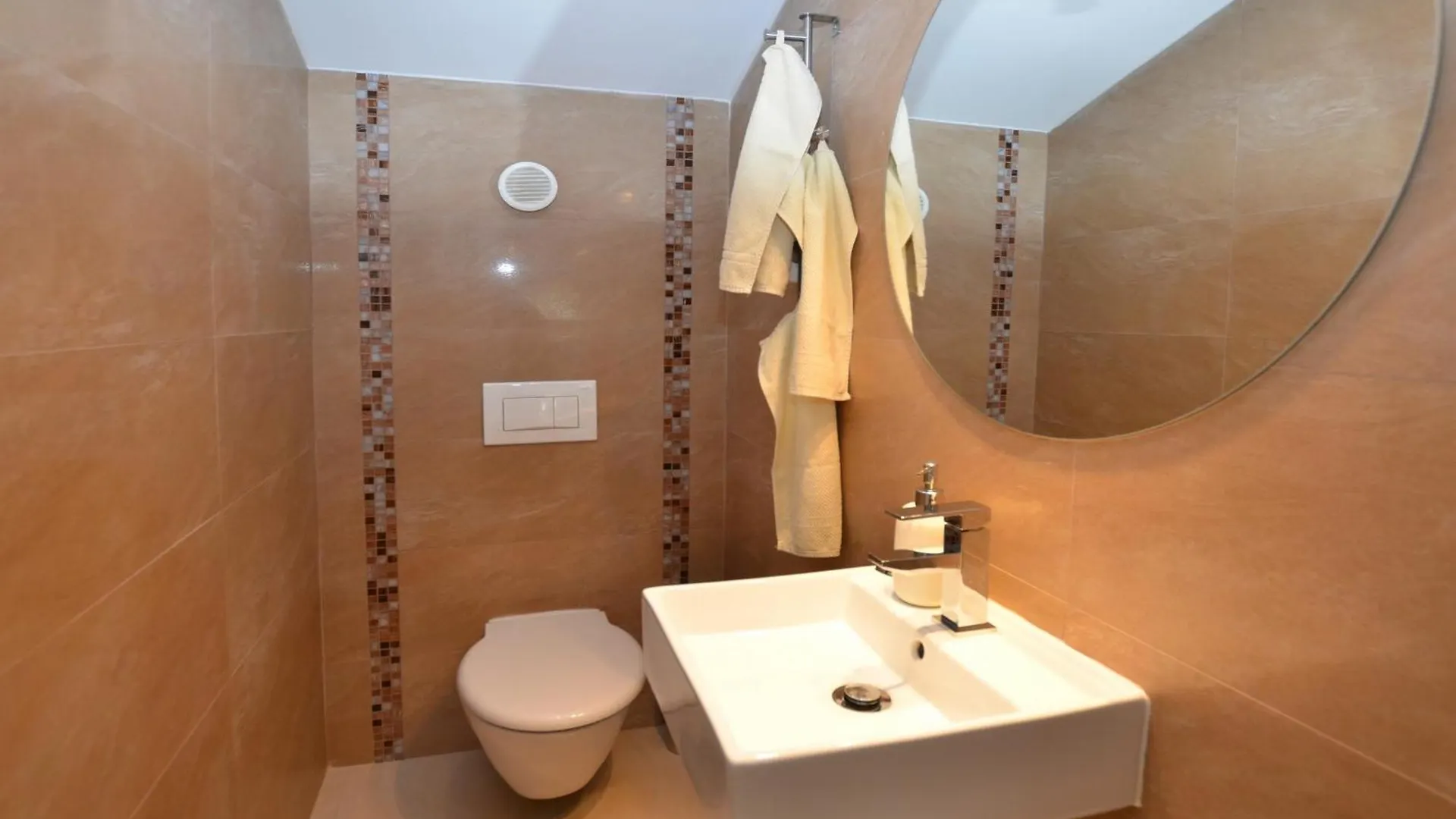 Serenity Apartments Rovinjsko Selo Kroatien